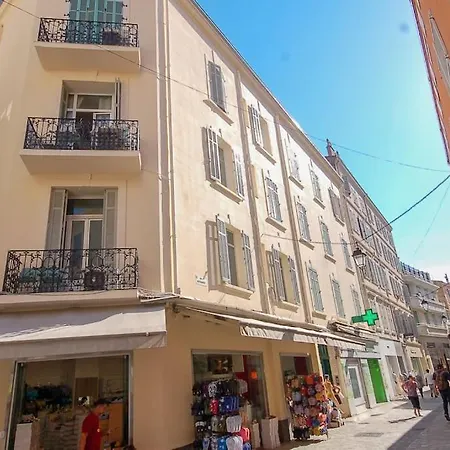 Apartment Keep In Touch 3 Bedroom/3 Bathroom/wifi *